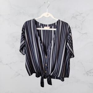 Universal Threads Blue Striped Tie Front Top XXL